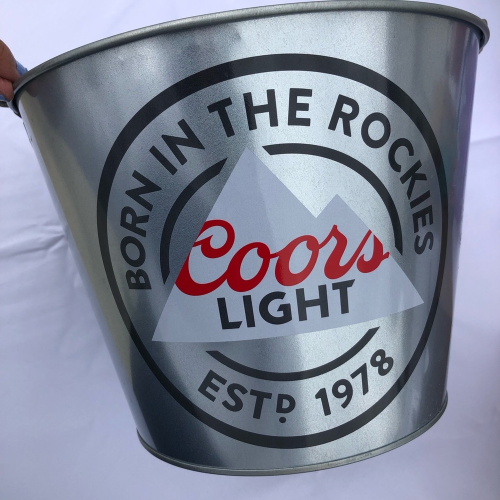 Coors Light Beer Metal Ice Bucket – Silver – Barware Party Decor – 5 Qt